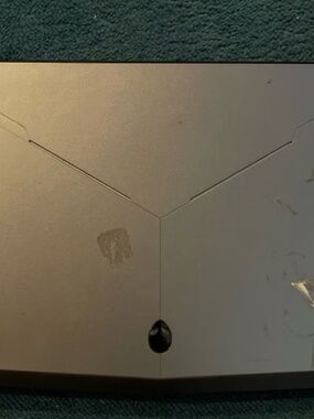 Alienware 15 Gaming Laptop | Works | No Charger